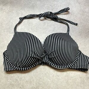 Shade & Shore women’s bikini swim top. Black/white. Size 34C